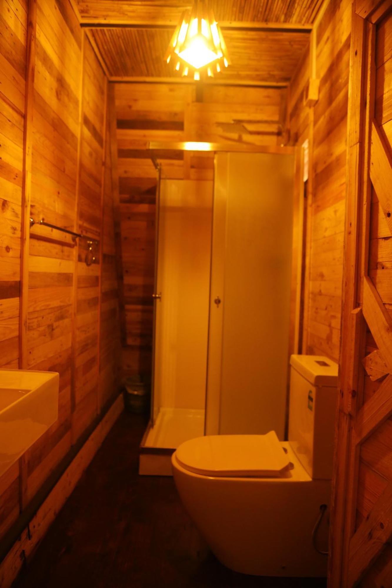 Hunters Wood Cabins Нувара-Елія Екстер'єр фото