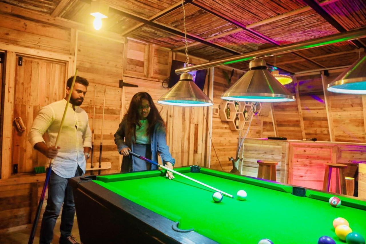 Hunters Wood Cabins Нувара-Елія Екстер'єр фото