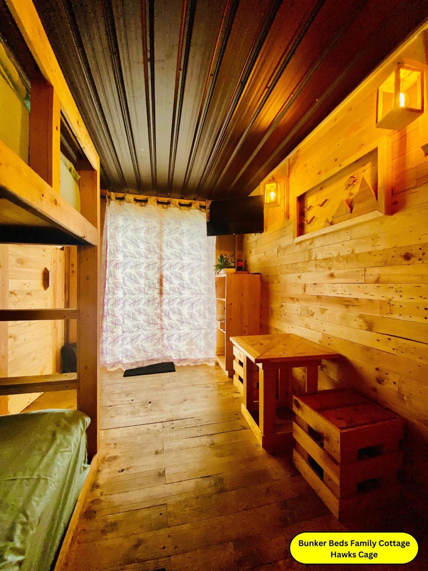 Hunters Wood Cabins Нувара-Елія Екстер'єр фото